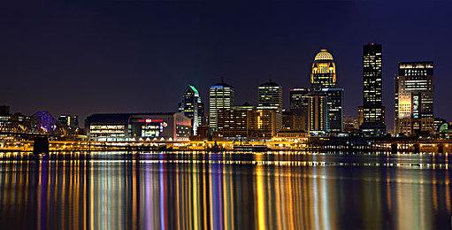 《最黑暗的童话》发售日预告 10月13日发售